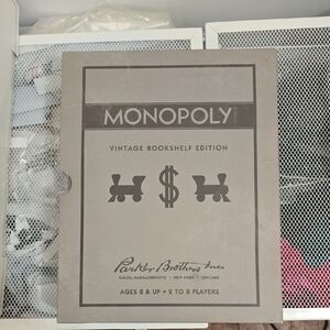 Monopoly Vintage Bookshelf Edition